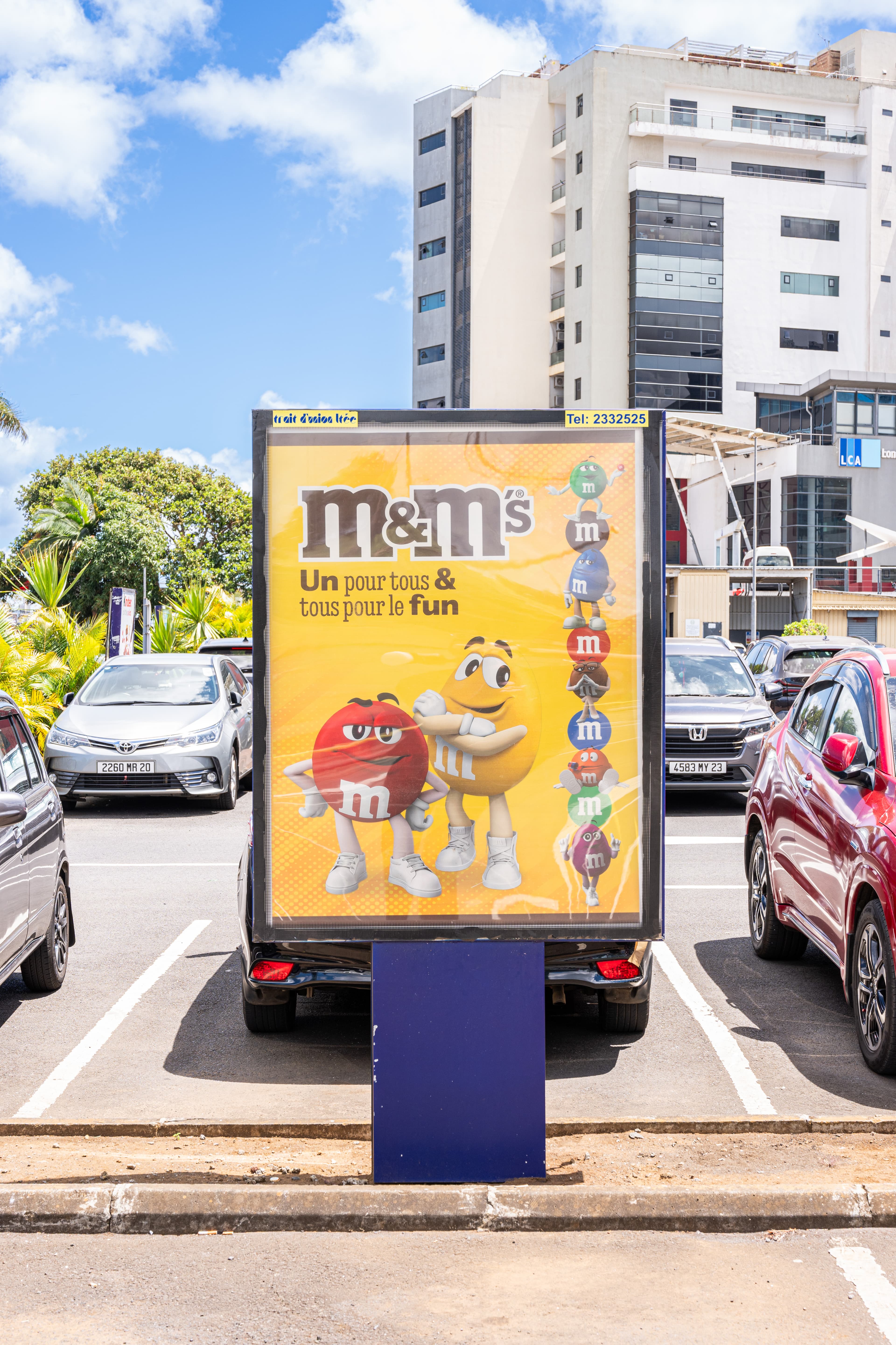 Supermarket Outdoor Signage